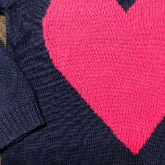 Carter’s adorable navy and pink heart sweater 3T - Picture 2 of 4